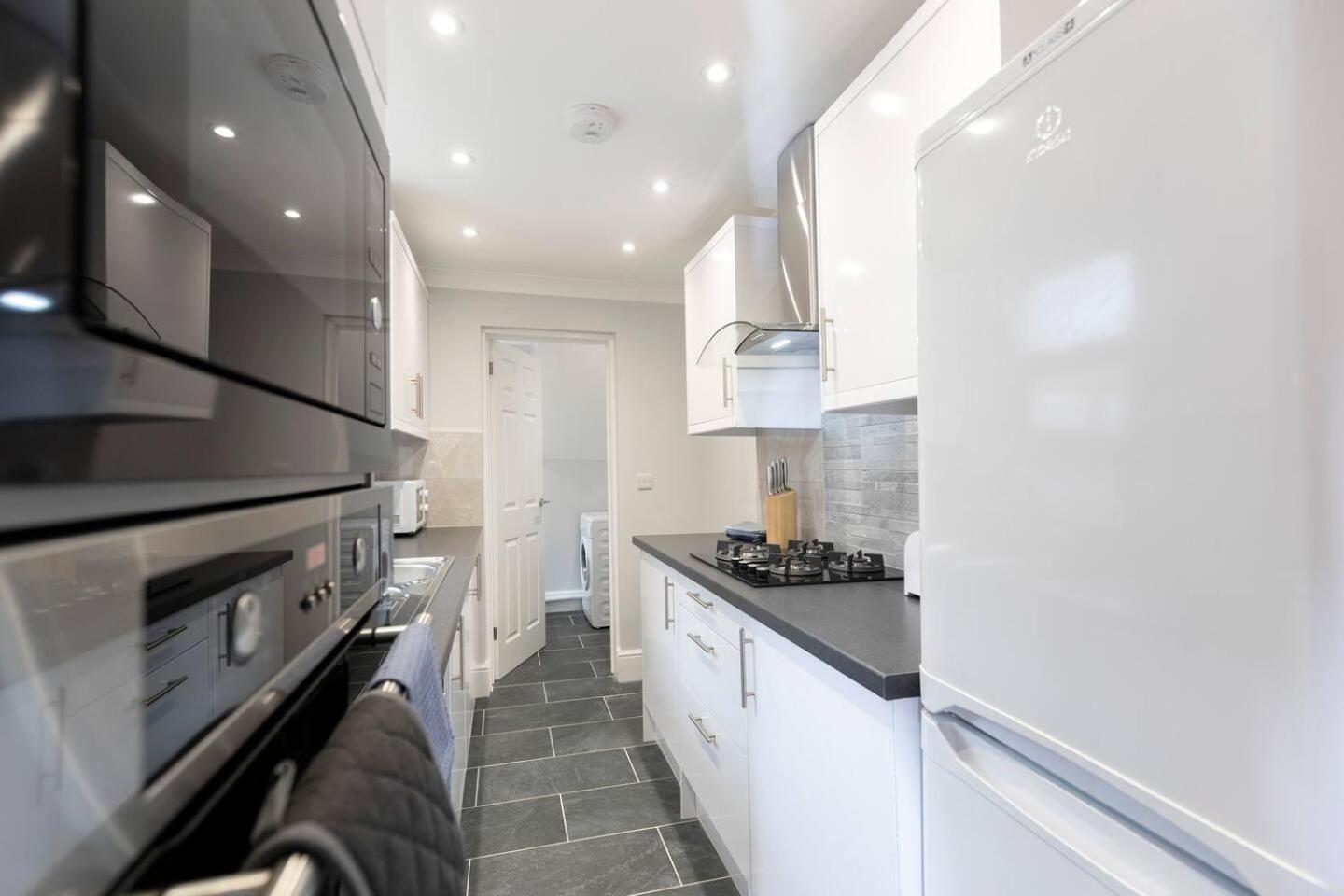 Modern 2 Bedroom Perfect For Family Friends And Workers Саут-Шилдс Экстерьер фото